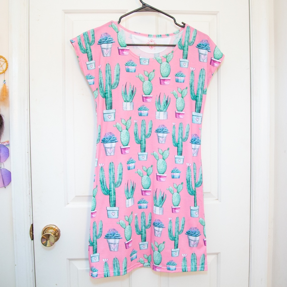 House of Flynn Cactus T-Shirt Dress